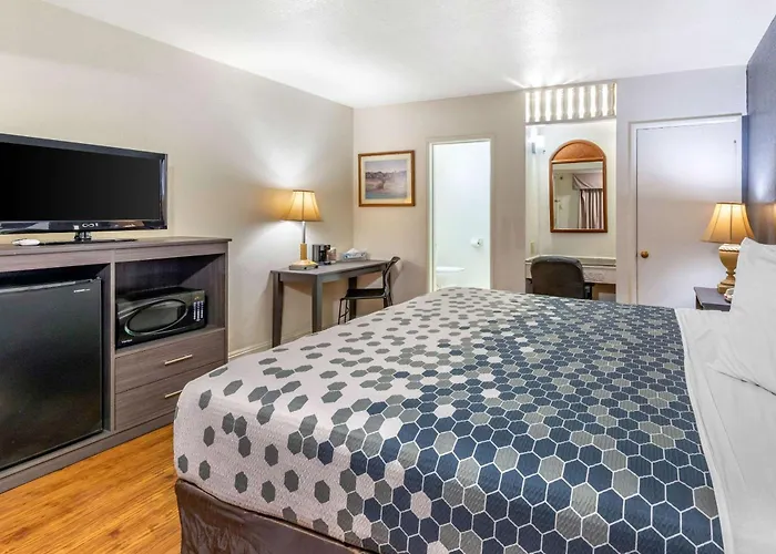 Econo Lodge On Historic Route 66